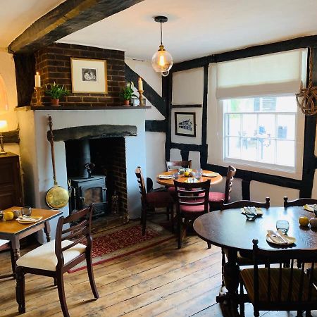 The Swan Inn Мидхерст Экстерьер фото