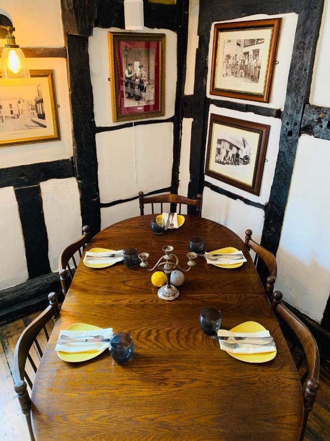 The Swan Inn Мидхерст Экстерьер фото